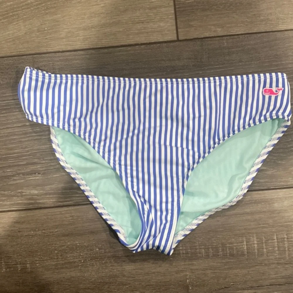 NWOT! Vineyard Vines Blue and White Striped Girls‎ Bikini Bottom